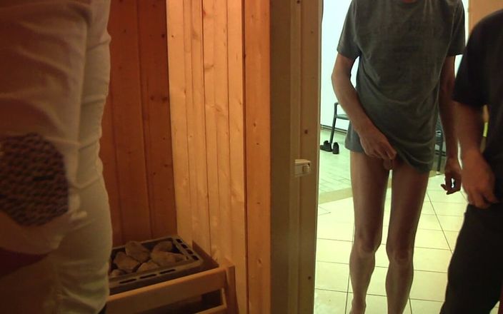 Lovekino: Gangbang in der finnischen sauna