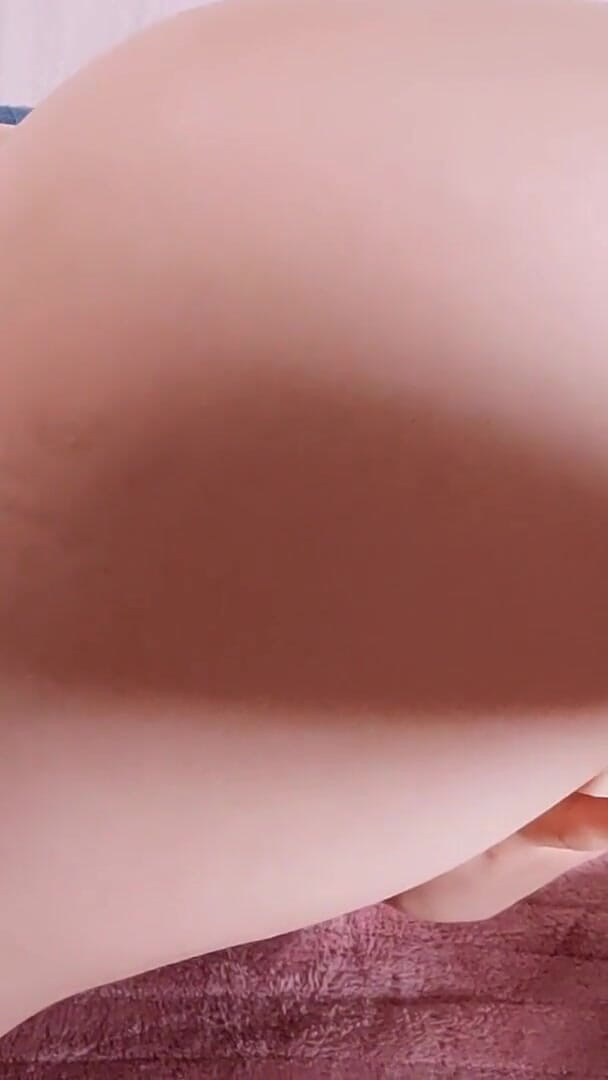 Massive Dildo Wrecks My Pussy. (Arty_von) Massive Dildo Wrecks My Pussy. (Arty_von)