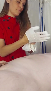 Чутливі тортури для яєць і члена
