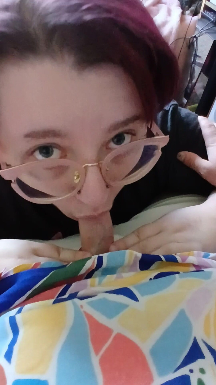 puppyrolls: लंड चूसना मेरा एक, सच्चा उद्देश्य है