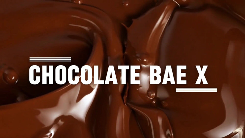Naturelle Chocolat: Scopo la mia succosa fica nel club dopo la chiusura....