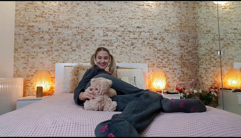 Erotic Tanya: Demi-sœur - en pétant