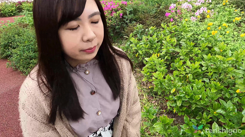 Tenshigao: La universitaria japonesa Nozomi Minami se encuentra con nosotros para...