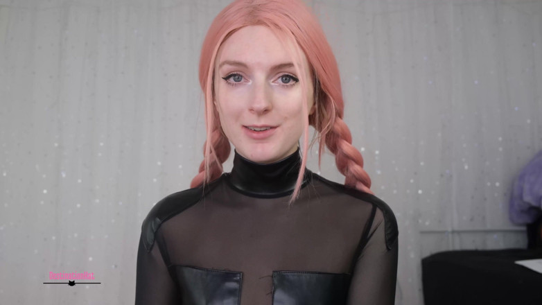 Destination Kat: Glanzende bodysuit Joi