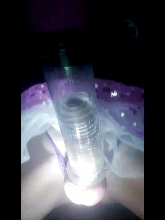 Lizzaali: Ich ficke meinen blick durch fleshlight in tutu und höschen