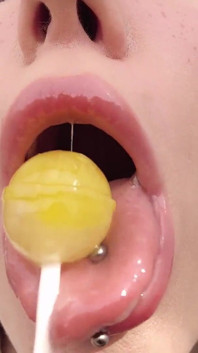 A saliva está pingando tudo