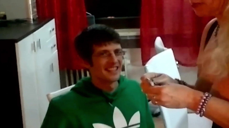 Filles Francaises: Rijpe Franse milf toont haar pikzuigvaardigheden