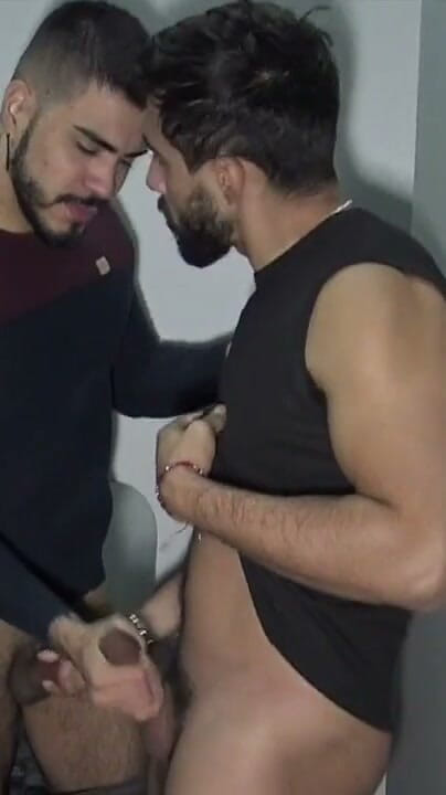 ARAB FUCKERS WITH HUGE COCKS: Valent Fucked Raw by Barbon
