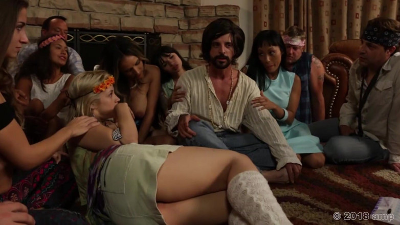 Adventures In Pornland: Manson Family XXX - S5 - Celá orgie Cassidy Klein, Gaia, Judas (žena),...