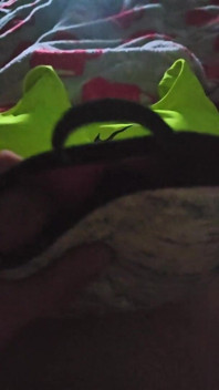 Using My Step Sis Bra to Help Me Cum in Her Green Nike Pro Sports Bra