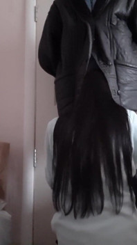 Rápidamente me corro en la boca de mi vecina porque su esposo ya había comenzado a abrir la puerta principal