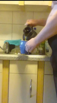 Napalona szarpnij się w zagranicznych drobnych rajstopach