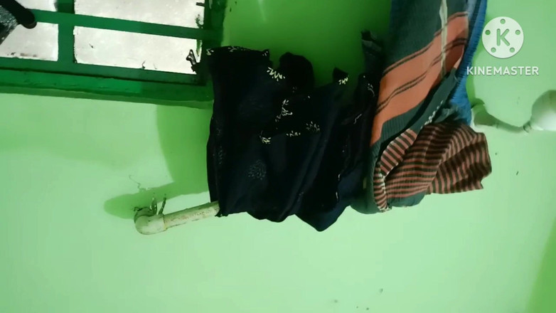 Latifah1234: Indická tetička sex v koupelně