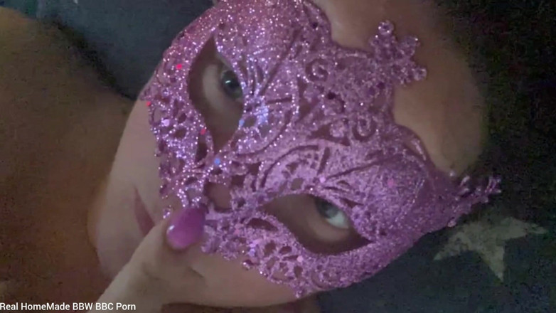 Real homemade BBW BBC porn: Dekat rumah bersendirian menghisap puting besar saya