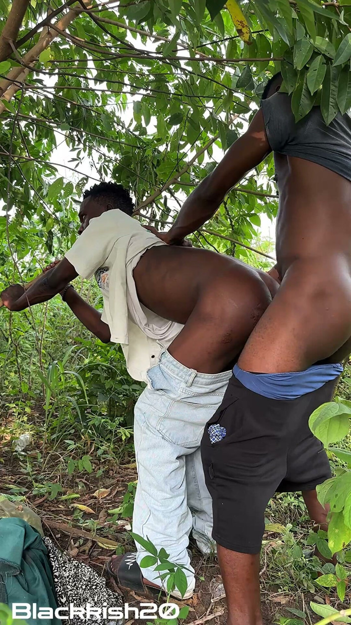 Blackkish20: Dude Couldn’t Oppose My Hole, Had to Go for a...
