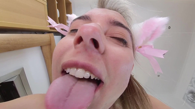 Jimmy Draws: Chloe Toy - sentando na cara anal kitty