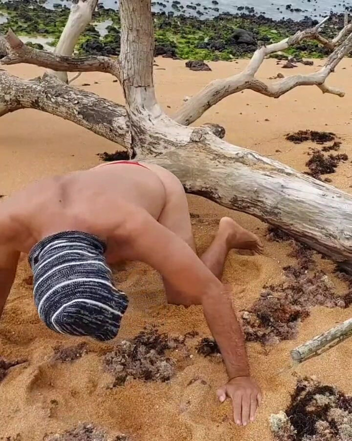 Ladysilvas: Ladysilva qué culo caliente en bragas en la playa