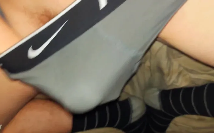 TRACKSUITBOY: Nike Boy Cumming