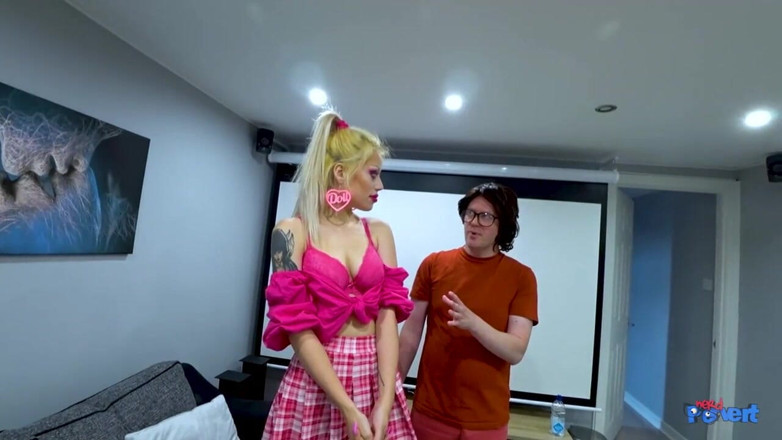 Nerd Pervert: Angel Rae Doll - pemancut mani