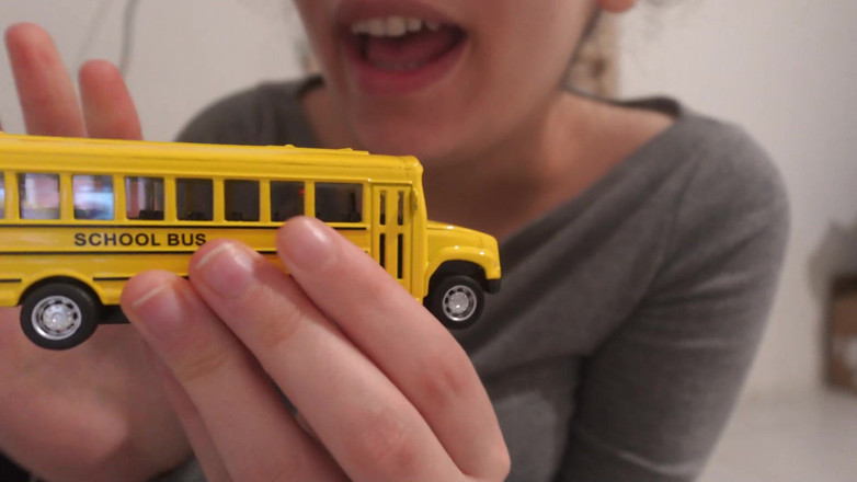 AmayaMori: Ibu tiri gergasi Mahu Makan Sekolah Kecil