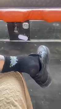 Wenn ich durch das Schloss von Cartagena ging, und ich ziehe meine schuhe aus, um auszuruhen, damit du meine füße verehren kannst