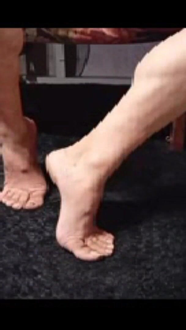 Male Feet 10 (Casal Gresopio Male) Male Feet 10 (Casal Gresopio Male)