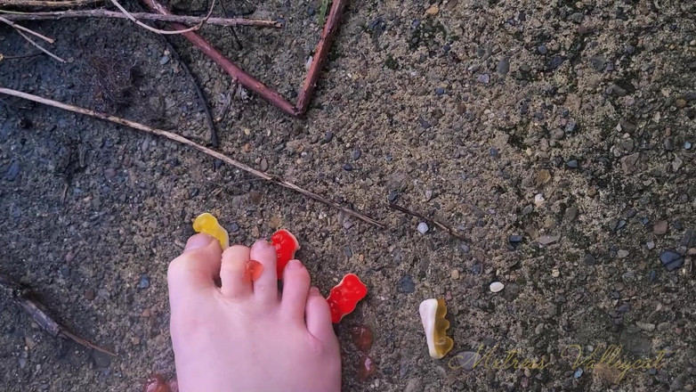 Mxtress Valleycat: Pasos De Gigantes