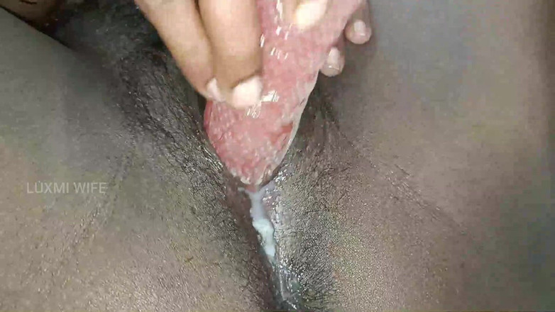 Luxmi Wife: Esposa consigue pico orgasmo 7