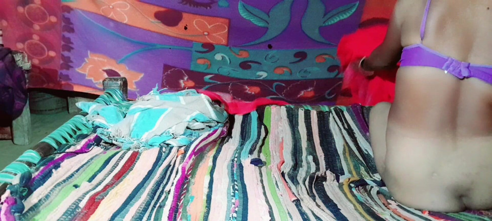 Renudbf: 已婚继妹给老公戴绿帽，被年轻继兄干（印地语音频）