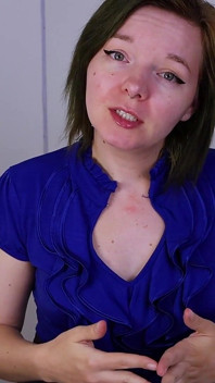 Coleg de muncă care ia mâncarea altora