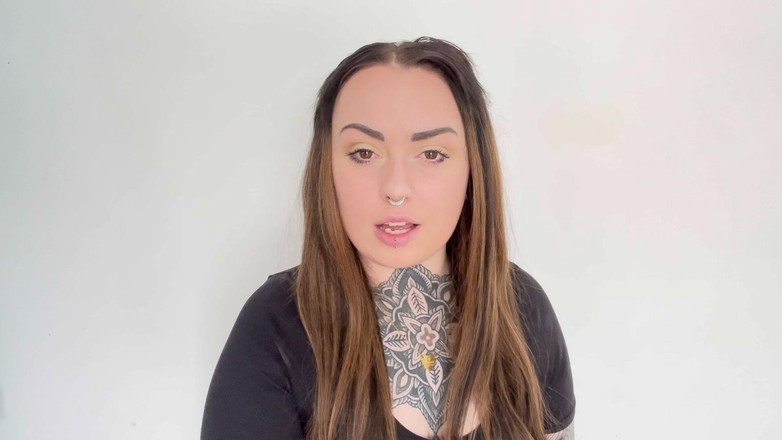 Miss Valentina: Spuszczanie na twarz bogini JOI