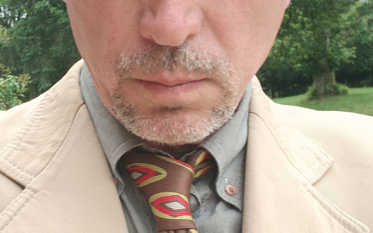 I Squirt. A good handjob at the office. (Horny daddy 50)