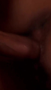 Brunes Blondes Sexy, Double Pénétration Sauvage Dans Un Gangbang