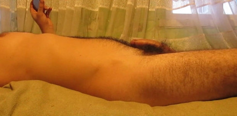 Hairy fuck: Bắn tinh từ tay cầm của cô ấy