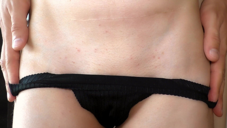 Lovers Couple: Ayaktayken büyük klitorisimi ovuyor ve ateşli bir orgazm yaşadım