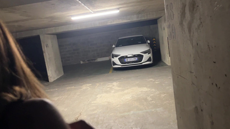 Lety Howl: J’ai suivi mon fan Antoine sur un parking public pour...