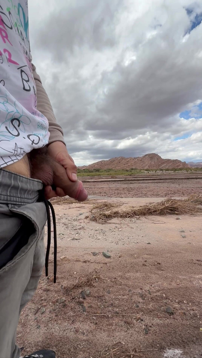 Max_Russell: Young Uncut Boy Pee in Desert