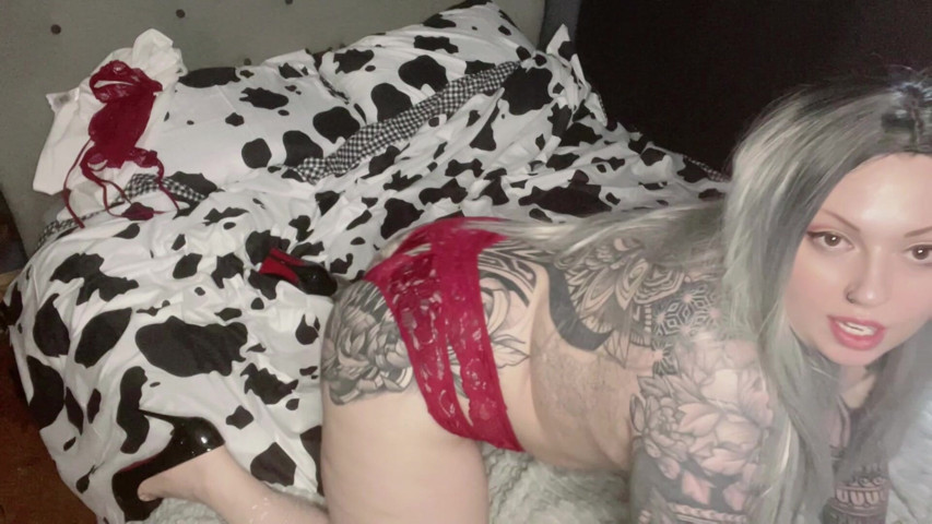 Valentinas Ass Addict (Miss Valentina)