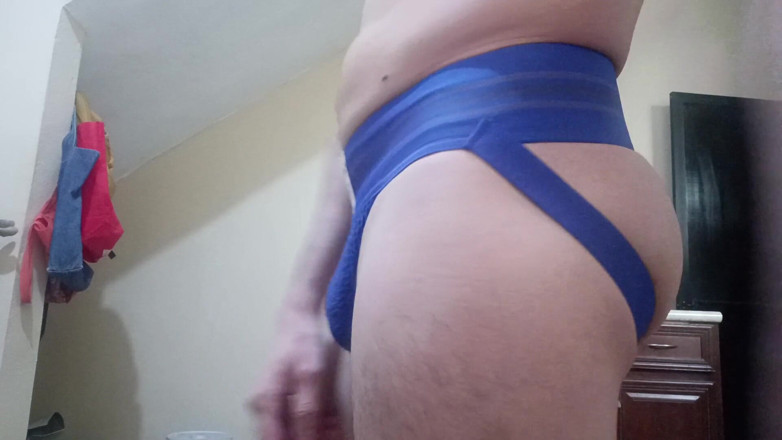 Tabasco Jake: Latino putih kacak bersenam dalam jockstrap