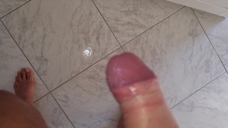 Alexander Audran: Откройте ноги и начните трогать его. Камшот после долгого для жены моего лучшего друга - теперь пей все это