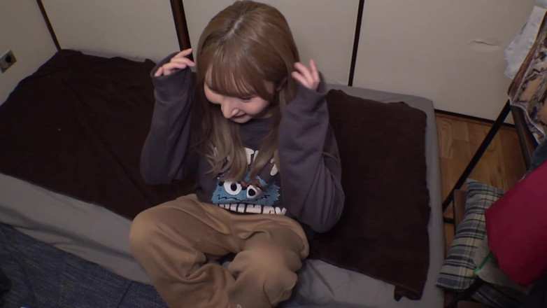 Strix: Якщо ти тут, у вас є справжня річ: дівчина закохується в масажистку, яка її трахає