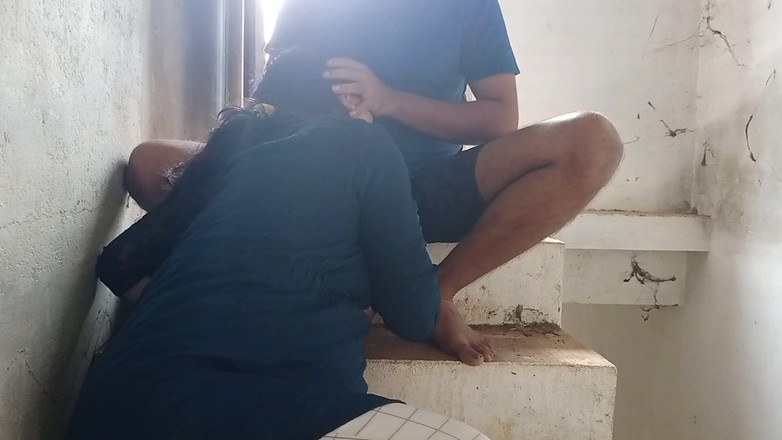 Queenrima: Мій пасинок спіймав мене за мастурбацією