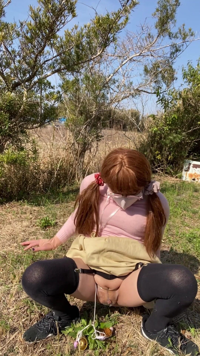 megu2002: No. 159 a Dildo Has Sprouted in the Park