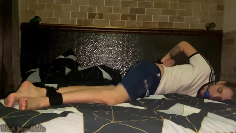 Miriam Slave: Miriam的小睡时间结束
