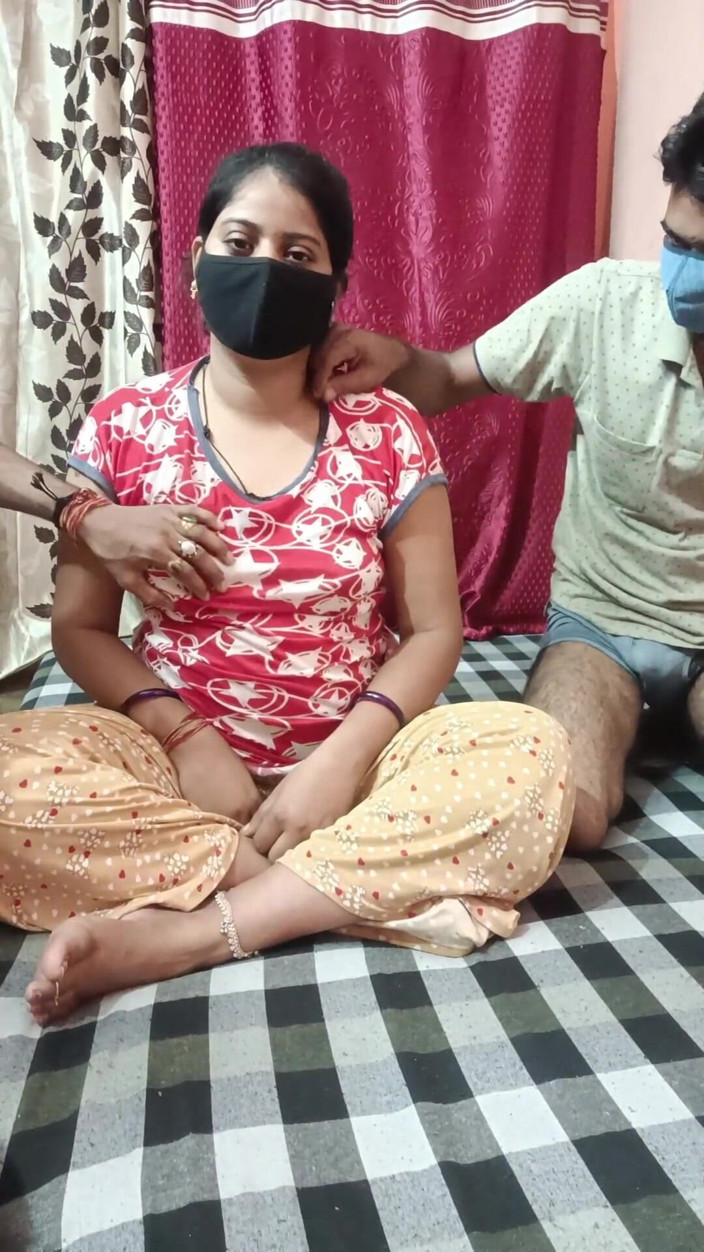 Poojakabir: Mon mari et son demi-frère m’ont baisée très fort