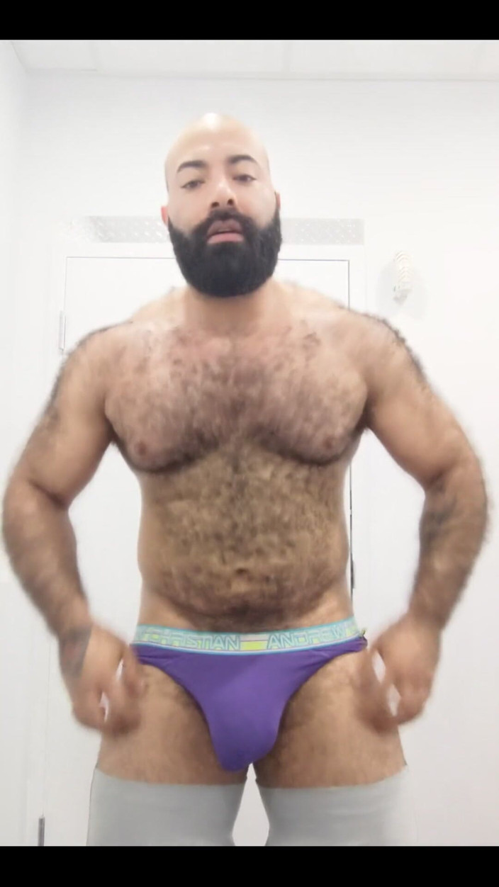Lobo: Me encanta flexionar después del gimnasio
