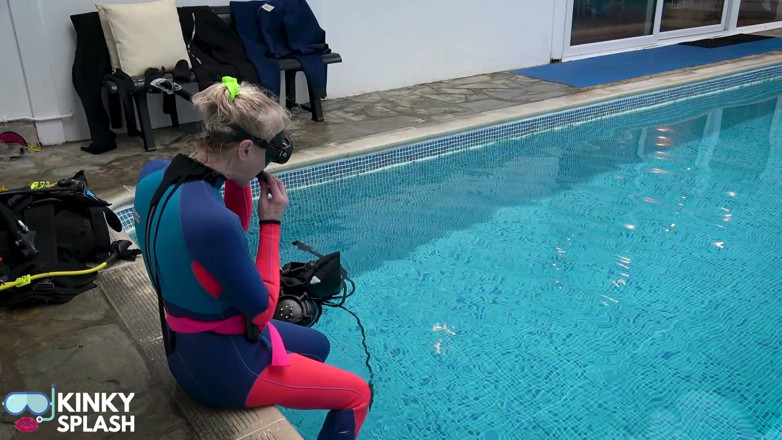 UKCuteGirl Lucy Lauren: Scuba Retreat Day 2 - Sneaky Sparkly Plug Spotted by My Instructor