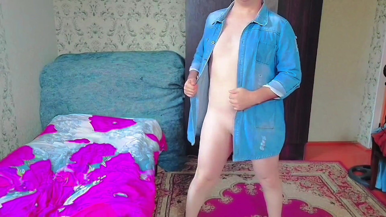 Kitty_Cross: Bent Down Desert Dancer fundul mare Lady Boy Cosplayer Model...