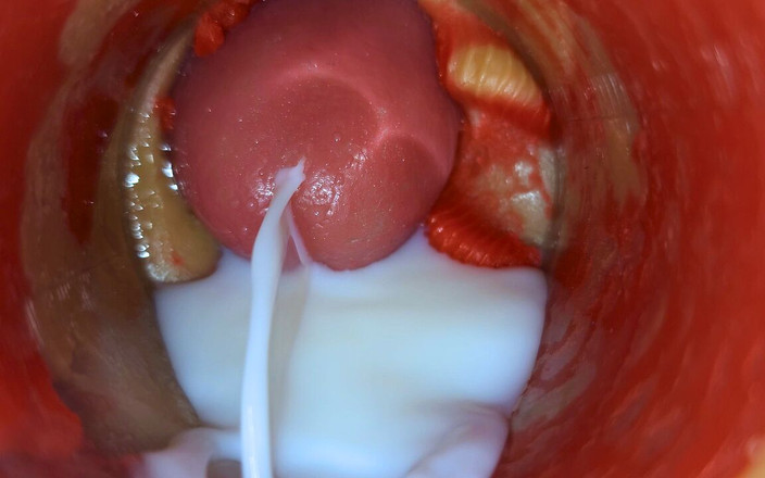 Creme sperm: Camera cu vedere la persoana 1 din interior surprinde un punct...