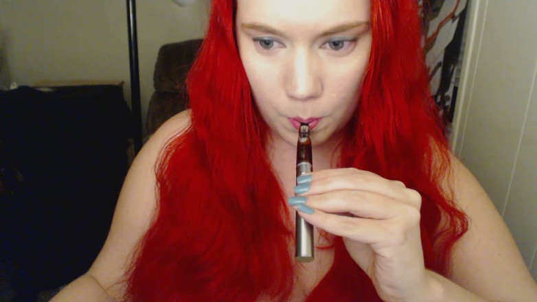 Scarlet Vixen: Vape hustenfetisch